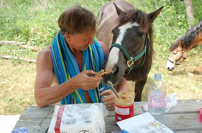 horses-like-peanut-butter-t.jpg