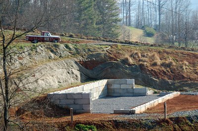 passive-solar-greenhouse.jpg